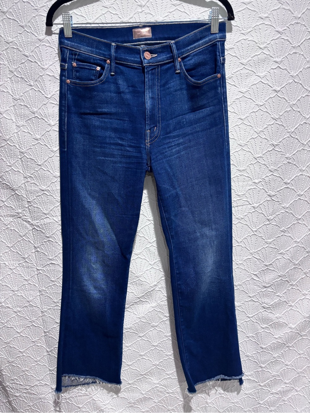 MOTHER The Insider Crop Step Fray Jeans 28 Home Movies Dark Wash Raw Hem